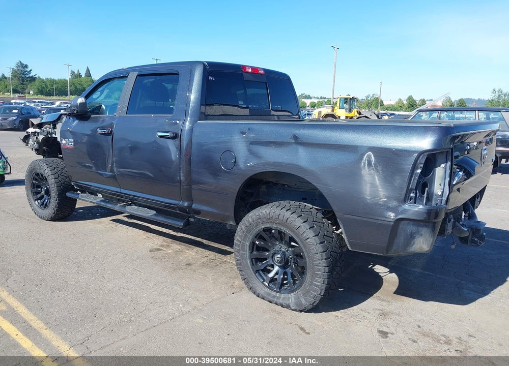 2017 RAM 2500 BIG HORN 4X4 6'4 BOX VIN: 3C6UR5DL3HG569089