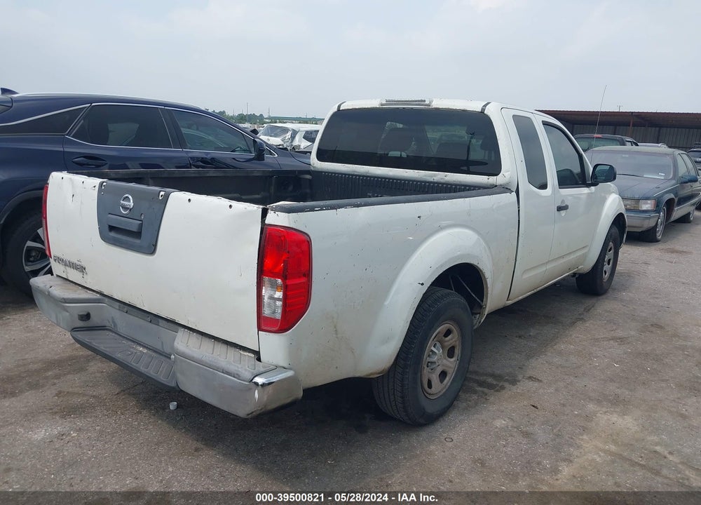 2015 NISSAN FRONTIER S VIN: 1N6BD0CT7FN743928