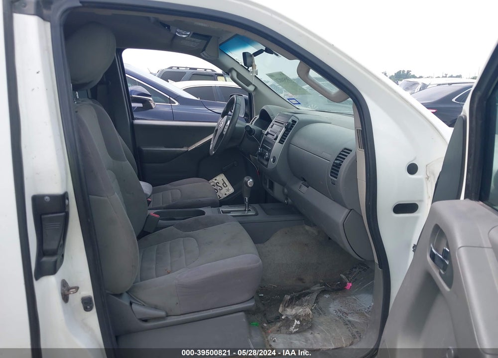 2015 NISSAN FRONTIER S VIN: 1N6BD0CT7FN743928