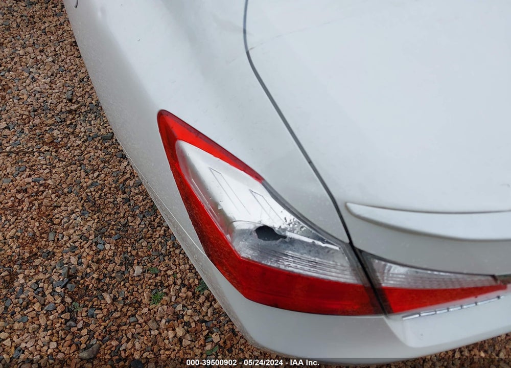 2015 HONDA ACCORD SPORT VIN: 1HGCR2F53FA208136