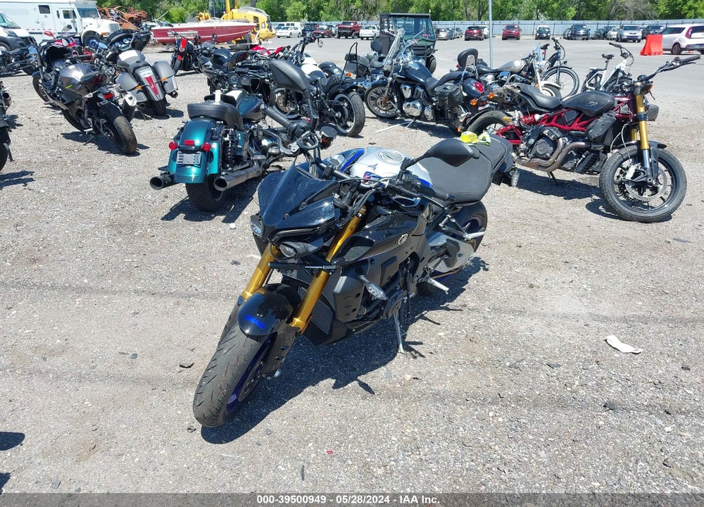2024 YAMAHA MTN1000 VIN: JYARN81E8RA000574