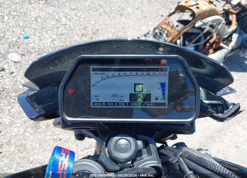 2024 YAMAHA MTN1000 VIN: JYARN81E8RA000574