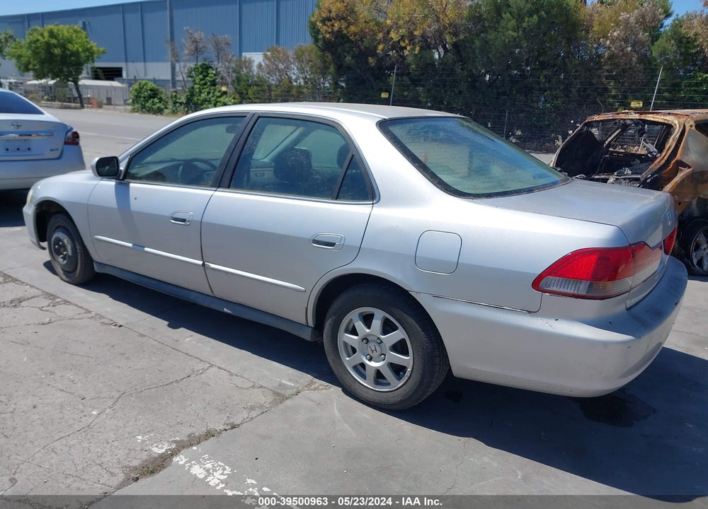 2002 HONDA ACCORD 2.3 EX/2.3 SE VIN: 1HGCG66852A166537