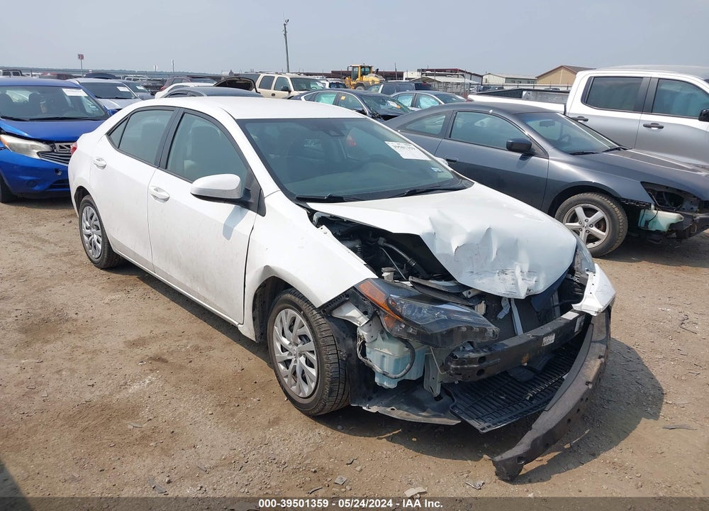 2018 TOYOTA COROLLA LE VIN: 5YFBURHE4JP776009