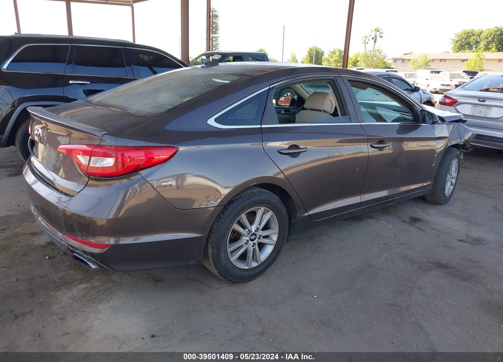 2015 HYUNDAI SONATA SE VIN: 5NPE24AF1FH022076