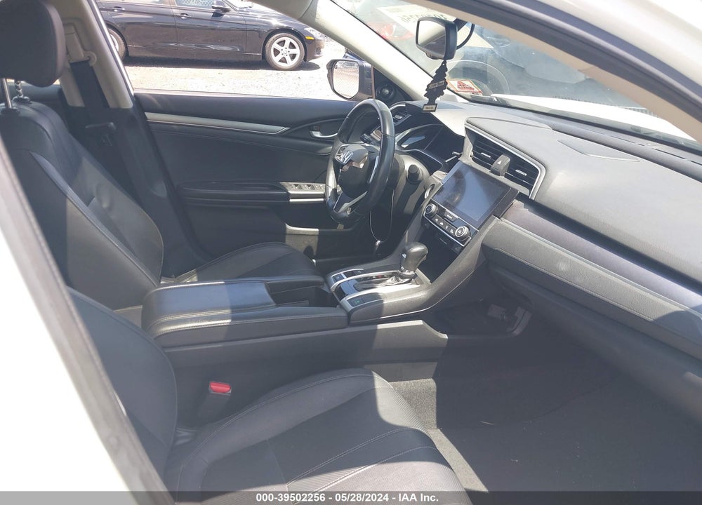 2018 HONDA CIVIC TOURING VIN: JHMFC1F99JX033843
