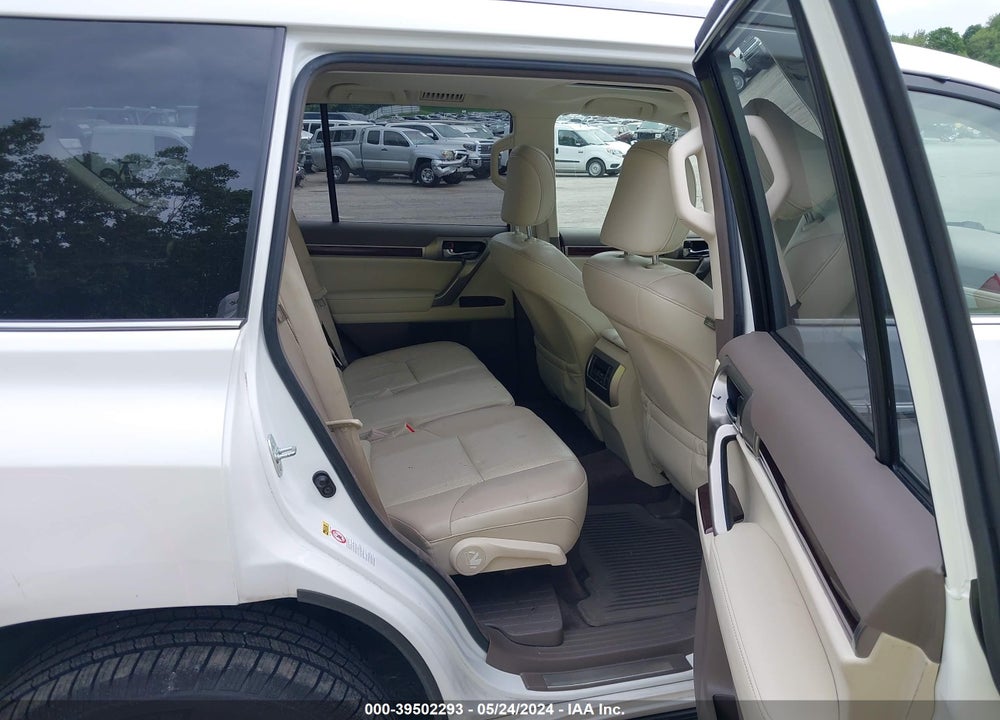 2016 LEXUS 460 VIN: JTJBM7FX2G5136232
