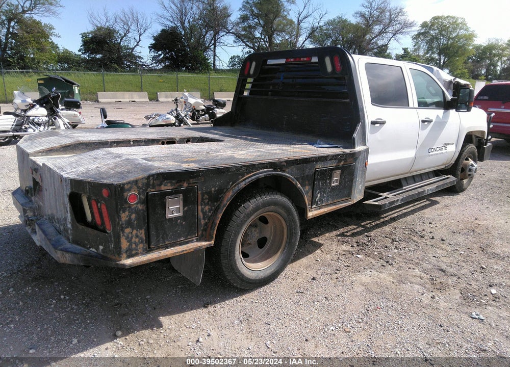 2018 CHEVROLET SILVERADO 3500HD VIN: 1GC4KYCY0JF257668