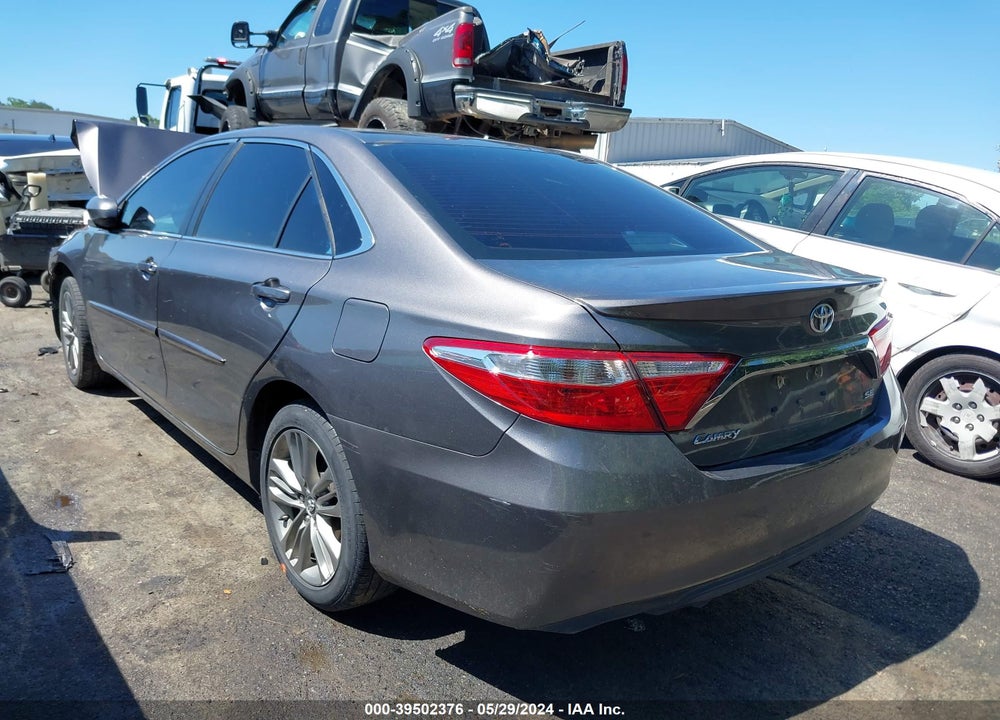 2017 TOYOTA CAMRY SE VIN: 4T1BF1FK2HU677153