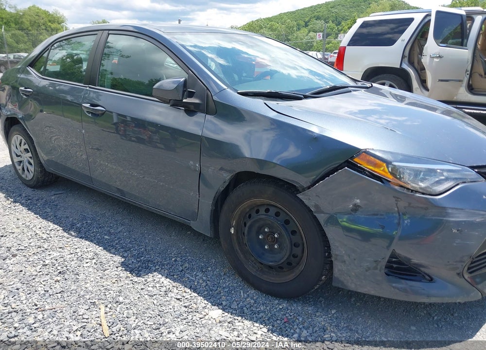 2018 TOYOTA COROLLA LE VIN: 2T1BURHE1JC099517