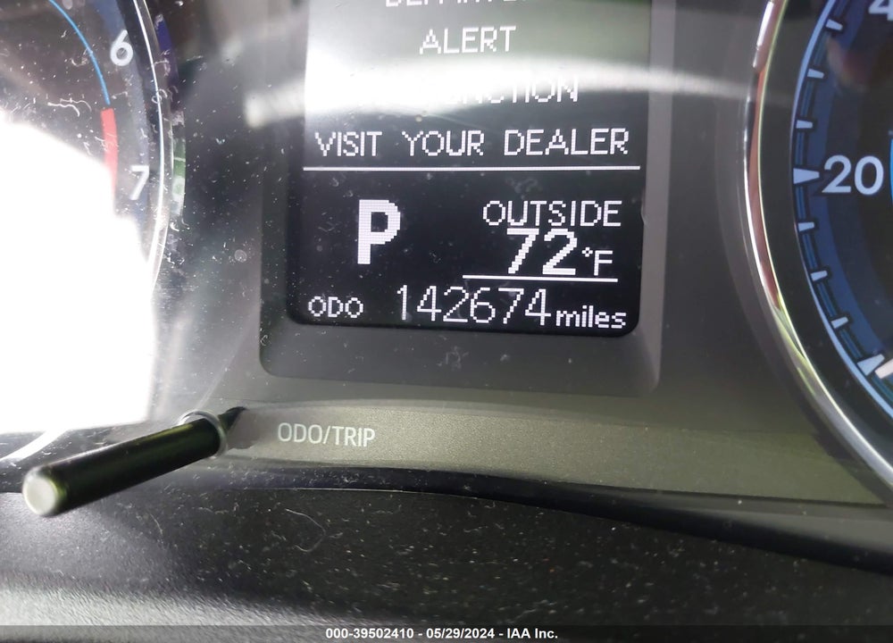 2018 TOYOTA COROLLA LE VIN: 2T1BURHE1JC099517