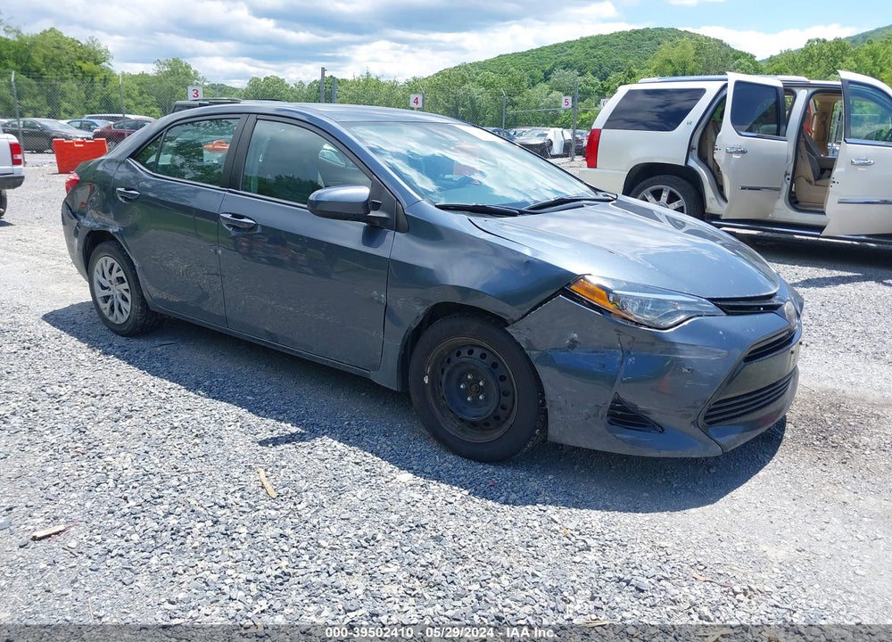 2018 TOYOTA COROLLA LE VIN: 2T1BURHE1JC099517
