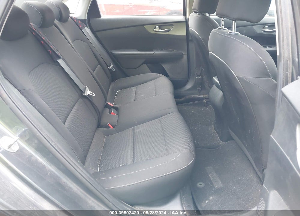 2021 KIA FORTE LXS VIN: 3KPF24AD2ME361353