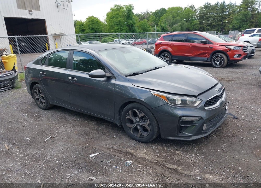 2021 KIA FORTE LXS VIN: 3KPF24AD2ME361353