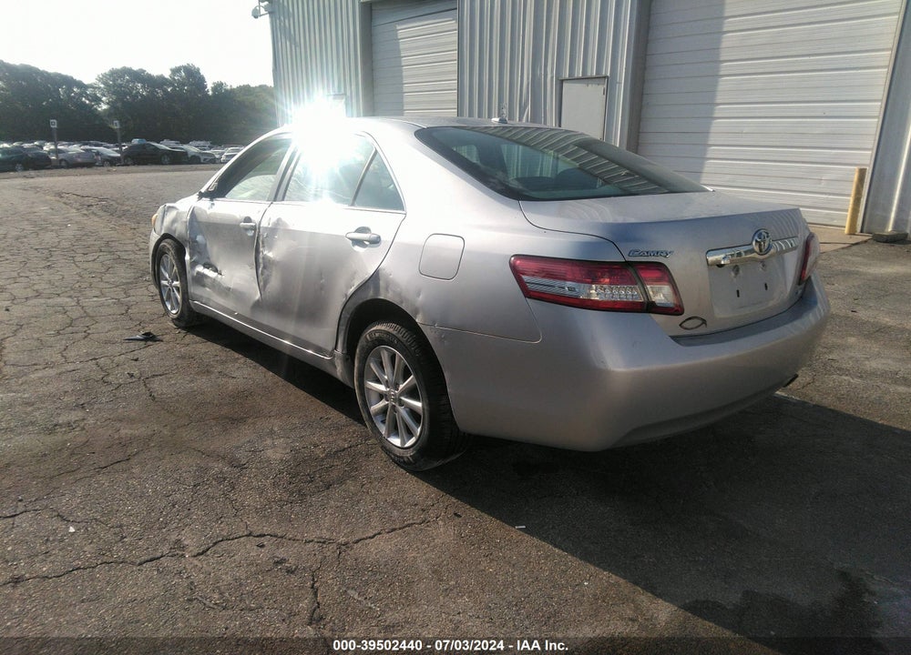 2011 TOYOTA CAMRY XLE VIN: 4T1BF3EK9BU212132