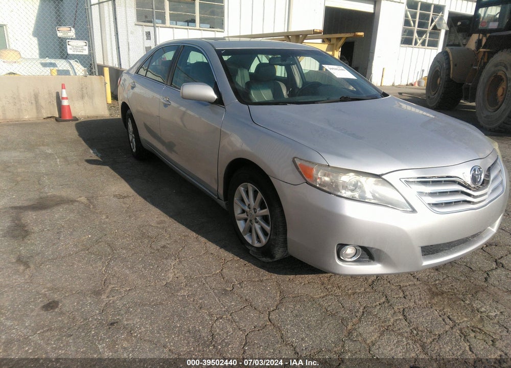 2011 TOYOTA CAMRY XLE VIN: 4T1BF3EK9BU212132