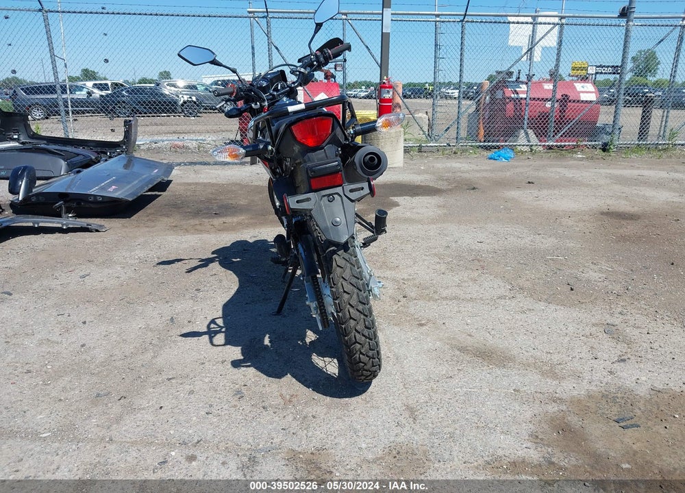 2023 HONDA XR150L E VIN: 3H1KD1318PD004355