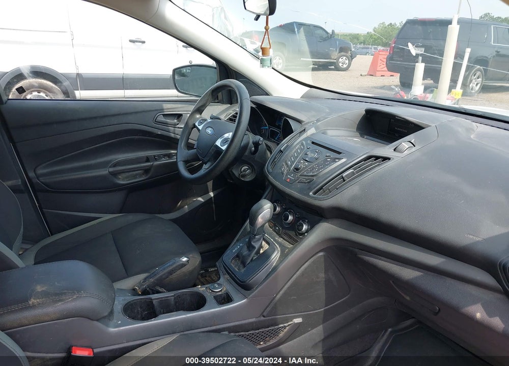 2016 FORD ESCAPE S VIN: 1FMCU0F71GUA80560