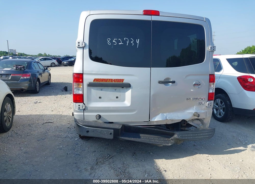 2018 NISSAN NV PASSENGER NV3500 HD SV V6 VIN: 5BZBF0AA3JN852734