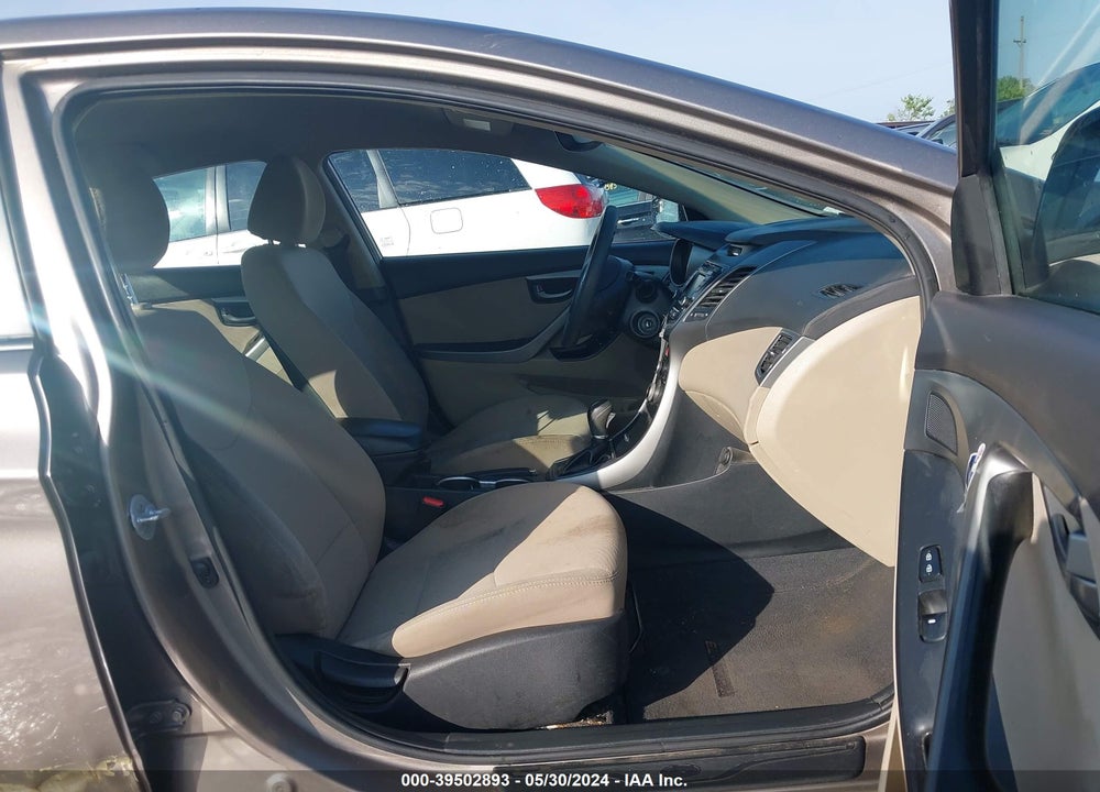 2015 HYUNDAI ELANTRA SE VIN: 5NPDH4AE5FH606384