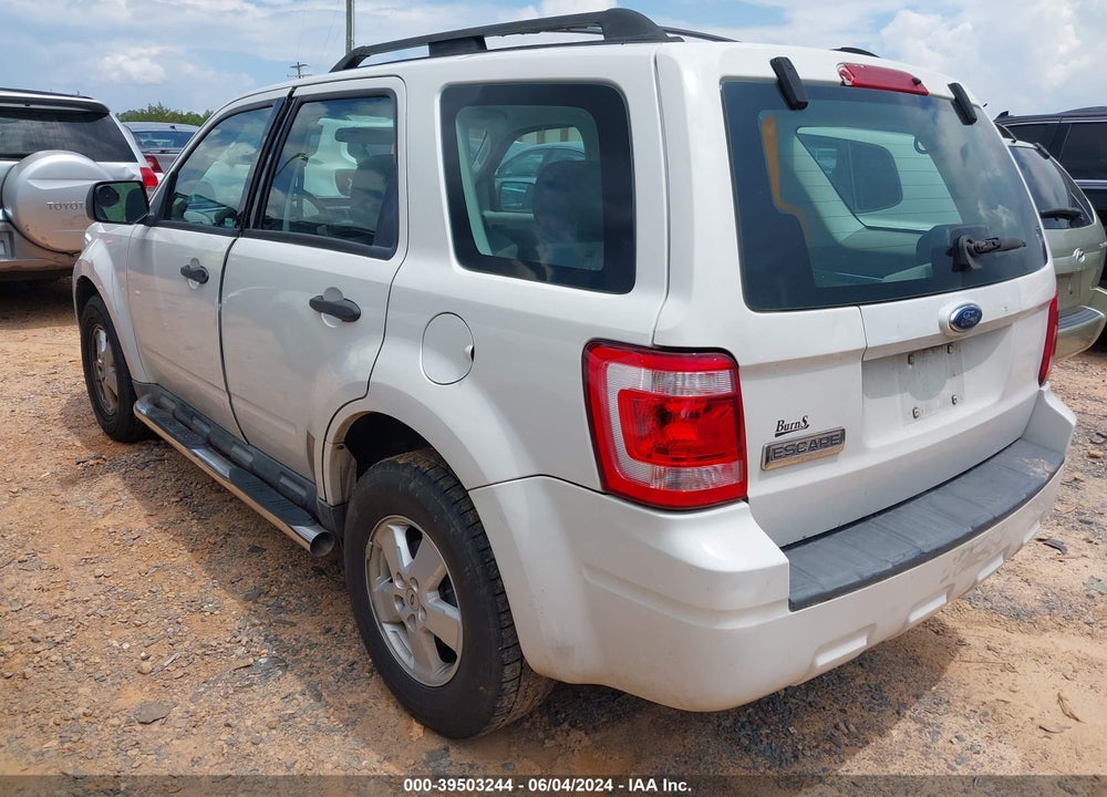 2009 FORD ESCAPE XLS VIN: 1FMCU02779KC97714