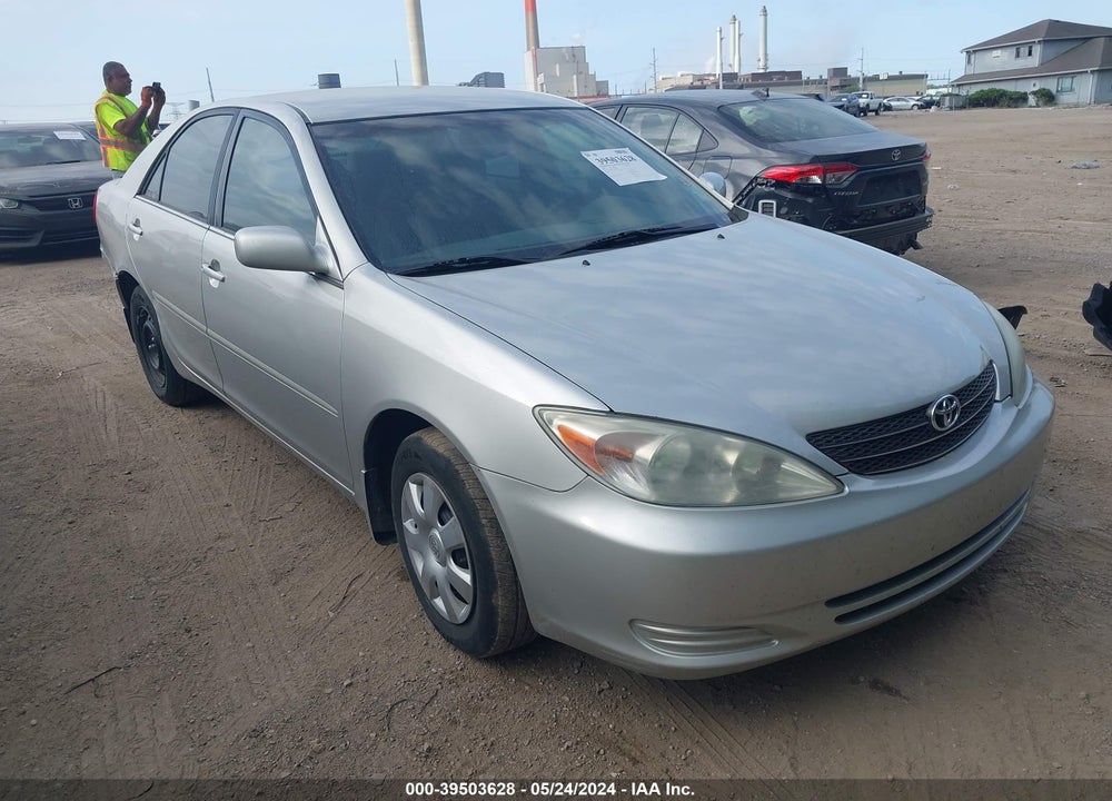 2004 TOYOTA CAMRY LE VIN: 4T1BE32K54U918007