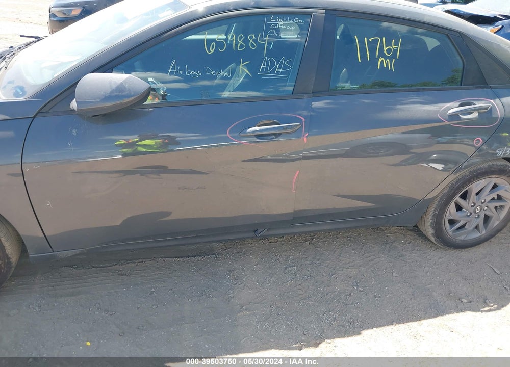 2024 HYUNDAI ELANTRA SEL VIN: KMHLM4DG1RU659884