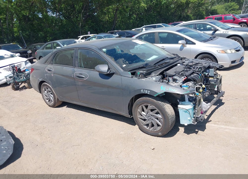 2024 HYUNDAI ELANTRA SEL VIN: KMHLM4DG1RU659884