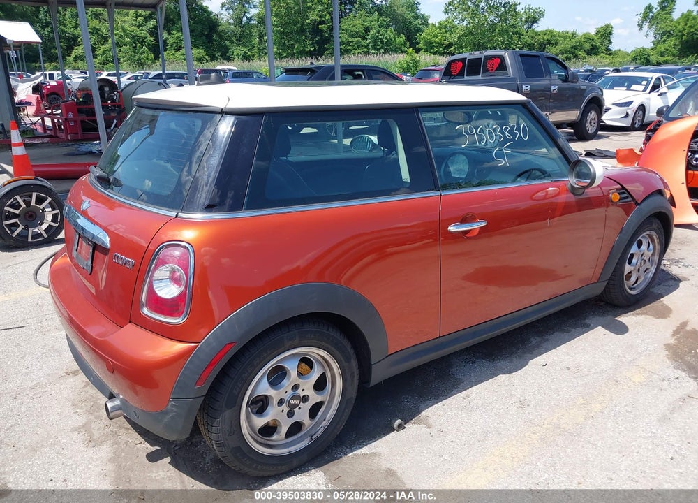 2012 MINI COOPER VIN: WMWSU3C53CT541999