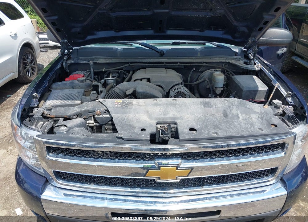 2011 CHEVROLET SILVERADO 1500 LT VIN: 1GCRKSE35BZ310174