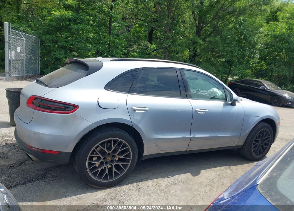 2018 PORSCHE MACAN VIN: WP1AB2A51JLB33093