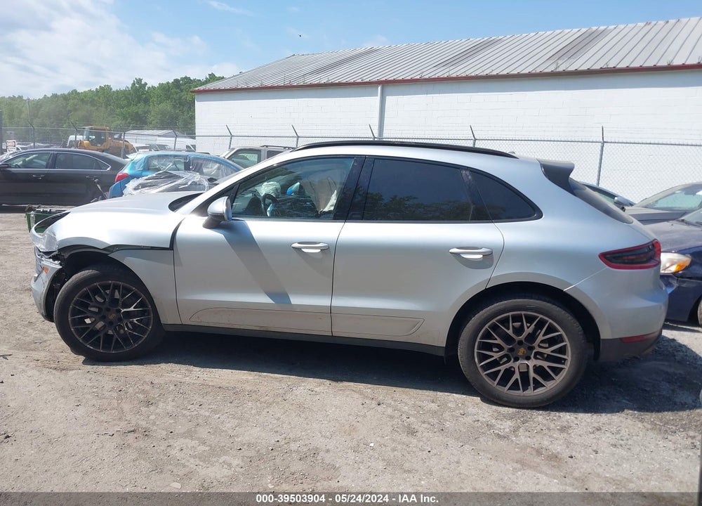 2018 PORSCHE MACAN VIN: WP1AB2A51JLB33093