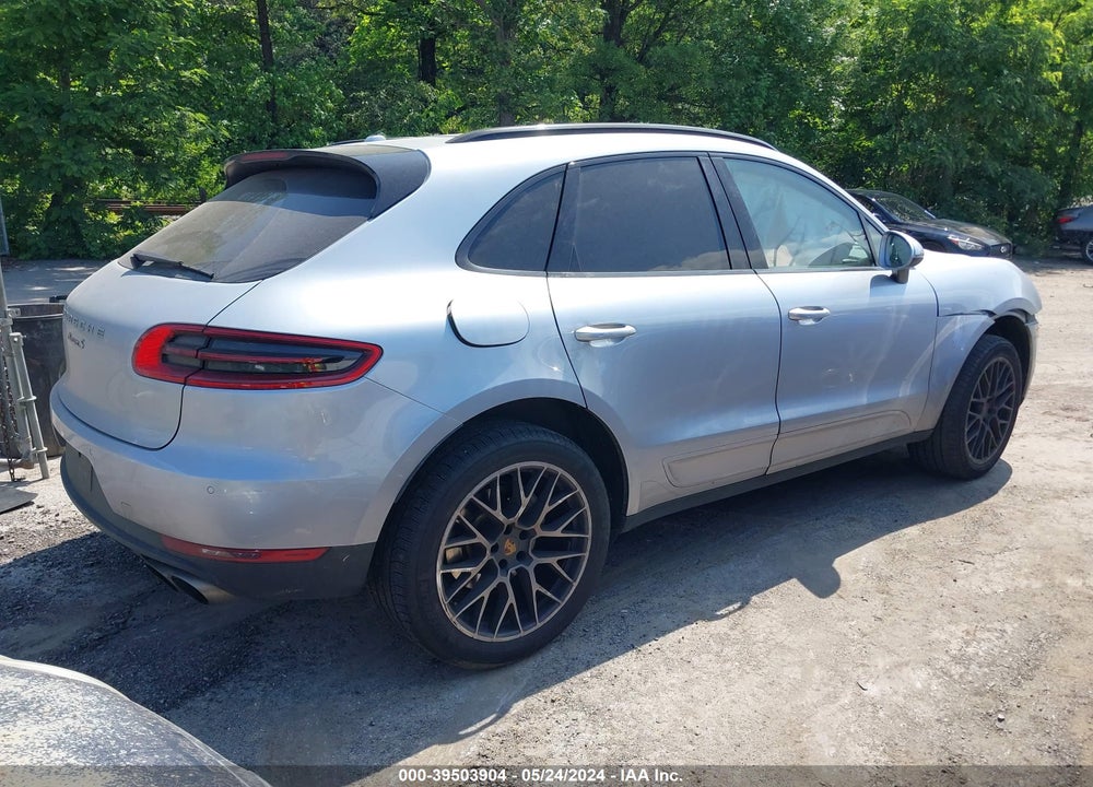 2018 PORSCHE MACAN VIN: WP1AB2A51JLB33093
