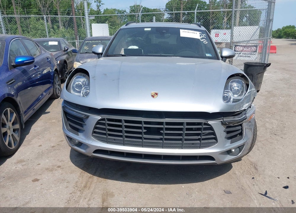 2018 PORSCHE MACAN VIN: WP1AB2A51JLB33093