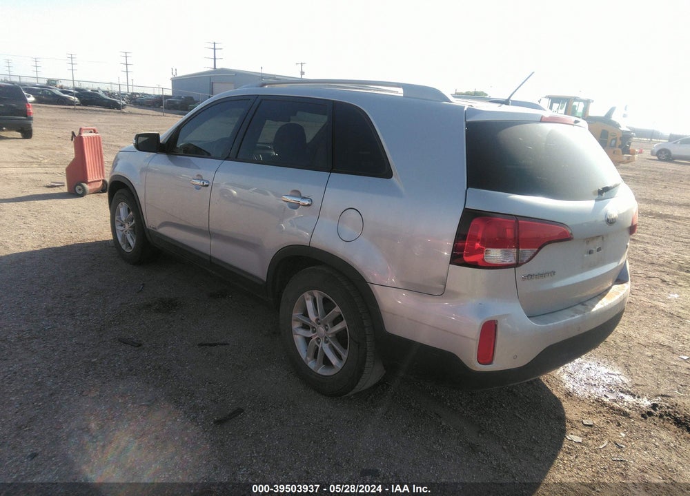 2014 KIA SORENTO LX VIN: 5XYKTCA66EG448992