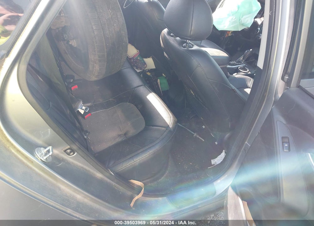 2010 HYUNDAI TUCSON GLS VIN: KM8JU3AC5AU056329