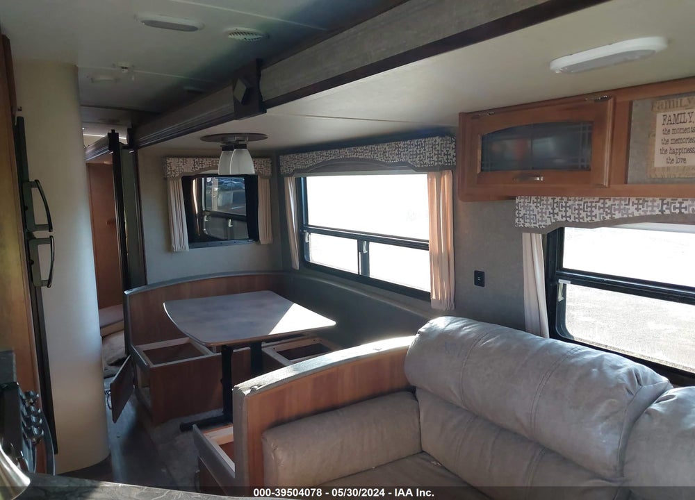2016 KEYSTONE RV SPRINGDALE TRAVEL TRAILER VIN: 4YDT30329G3102582