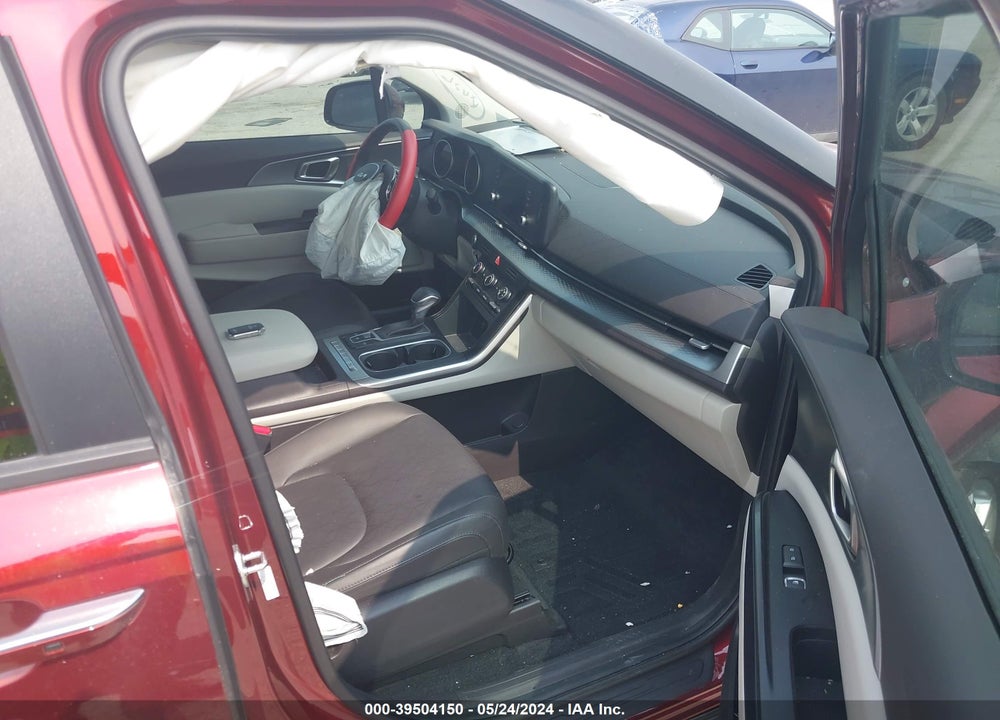 2023 KIA CARNIVAL MPV LX SEAT PACKAGE VIN: KNDNB4H34P6262701