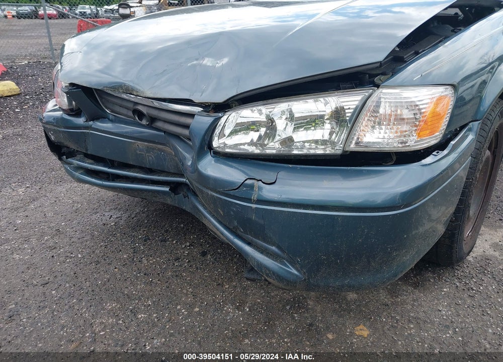 2001 TOYOTA CAMRY VIN: 4T1BG22K31U854677