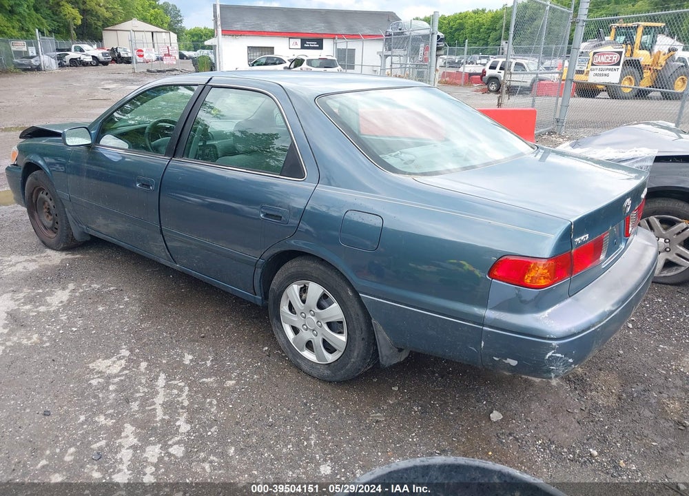 2001 TOYOTA CAMRY VIN: 4T1BG22K31U854677