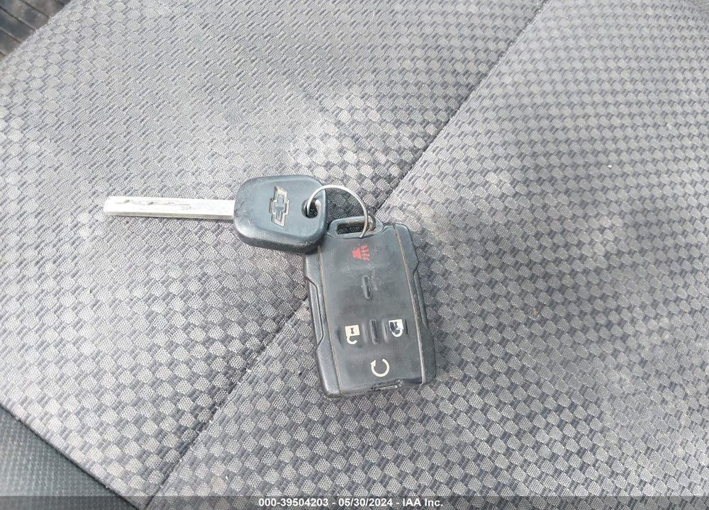 2017 CHEVROLET SILVERADO 1500 1LT VIN: 1GCVKREH2HZ397009