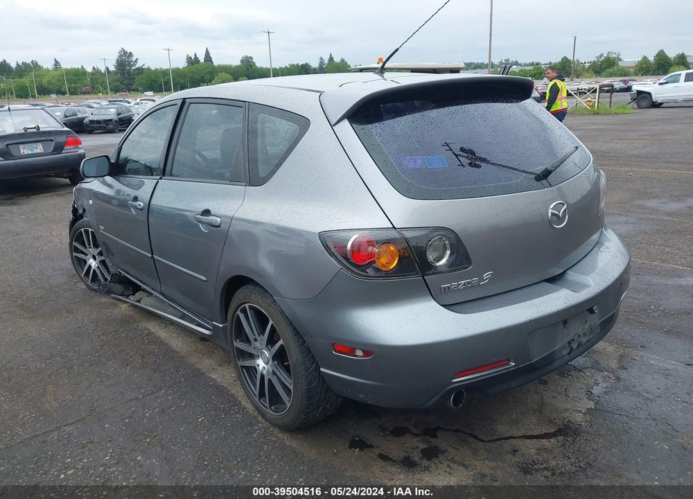 2005 MAZDA 3 S VIN: JM1BK343451349656