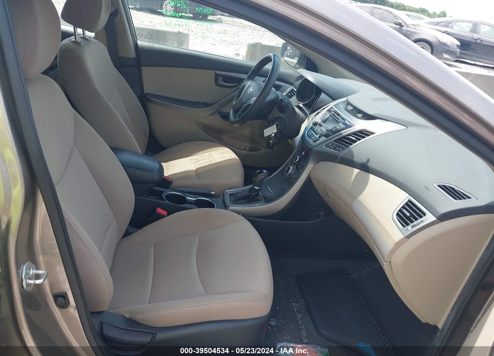 2015 HYUNDAI ELANTRA SE VIN: 5NPDH4AE6FH650216