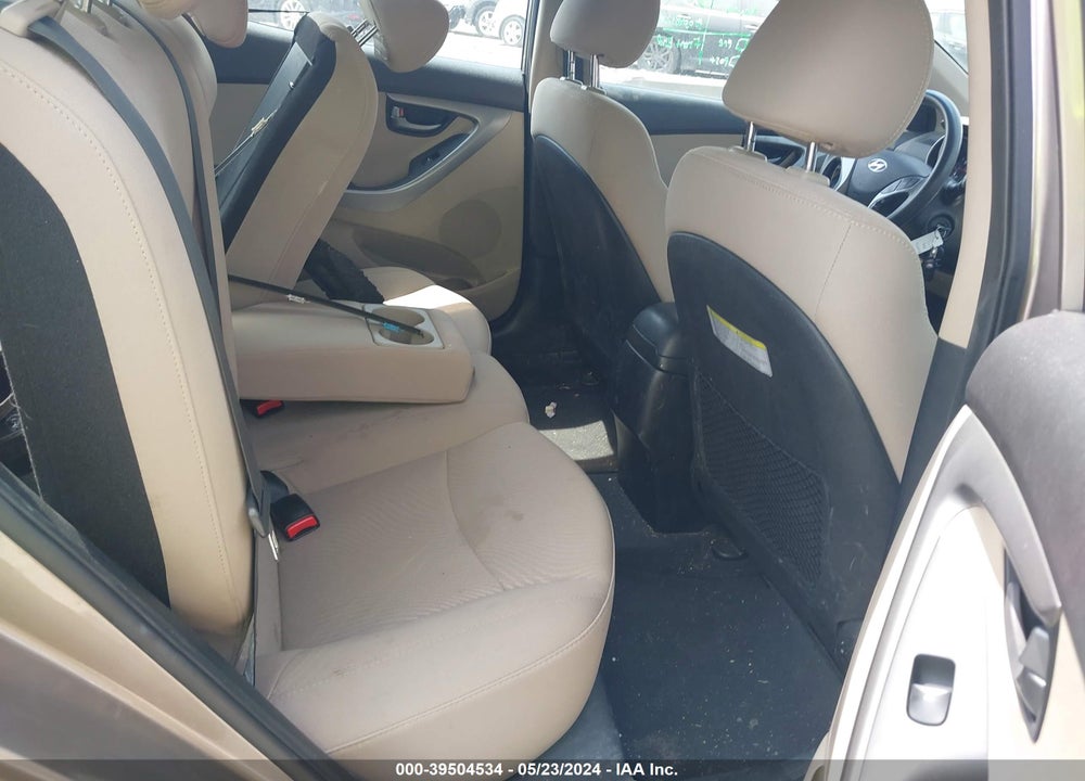 2015 HYUNDAI ELANTRA SE VIN: 5NPDH4AE6FH650216