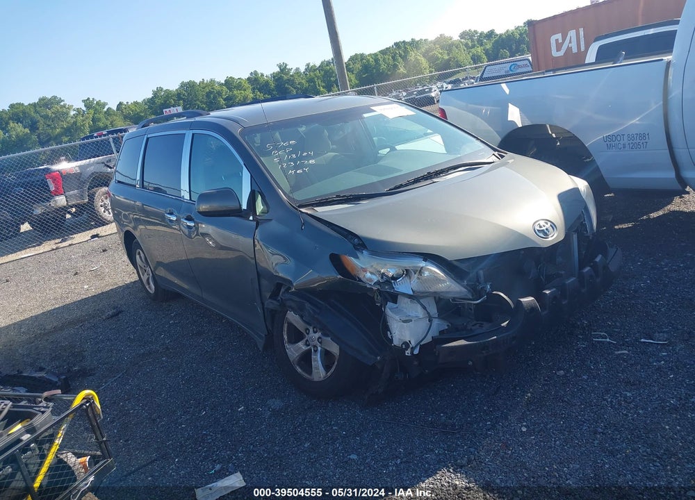 2013 TOYOTA SIENNA LE V6 8 PASSENGER VIN: 5TDKK3DC3DS325768
