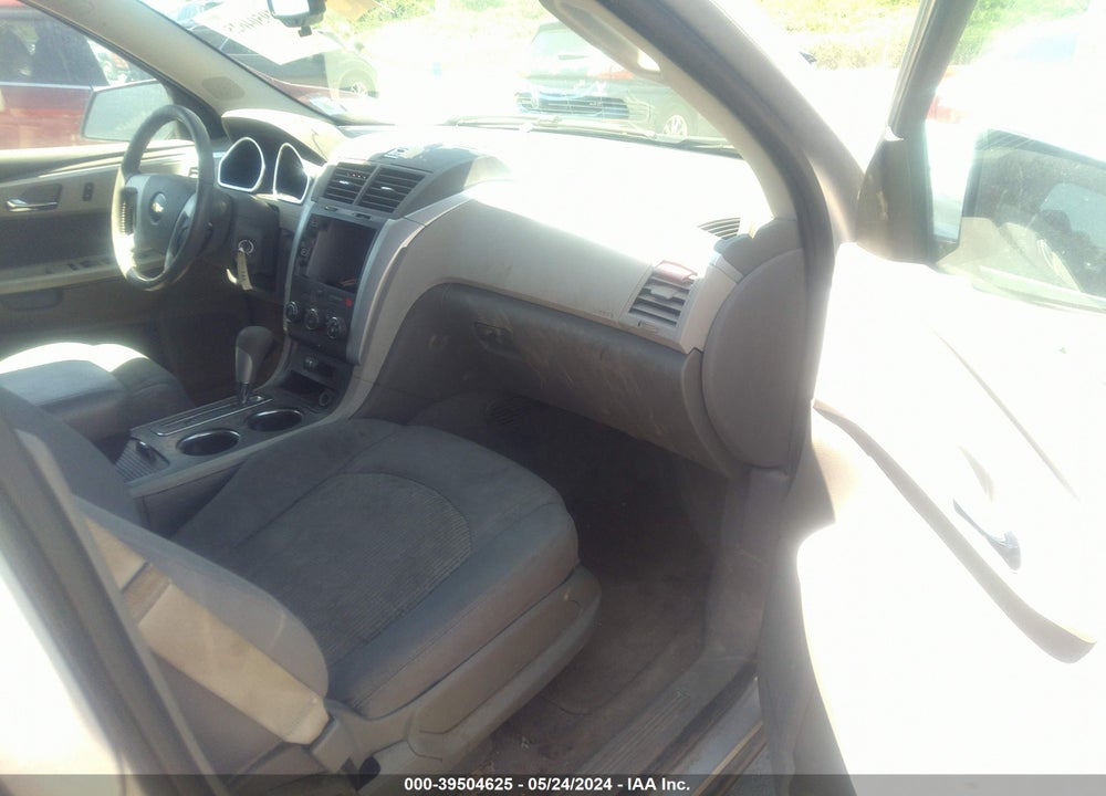 2012 CHEVROLET TRAVERSE LS VIN: 1GNKVFED5CJ212598