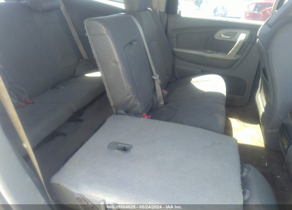 2012 CHEVROLET TRAVERSE LS VIN: 1GNKVFED5CJ212598