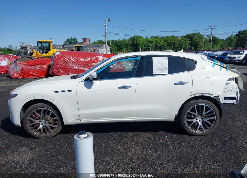 2021 MASERATI LEVANTE S VIN: ZN661YUA2MX378485