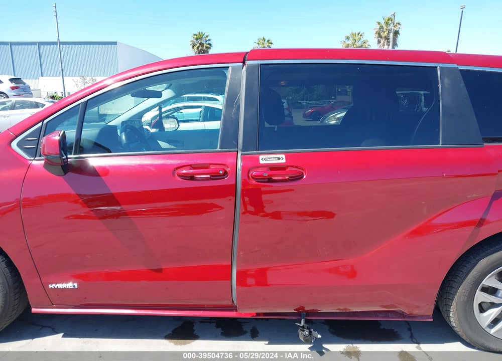 2021 TOYOTA SIENNA LE VIN: 5TDKRKEC0MS026209