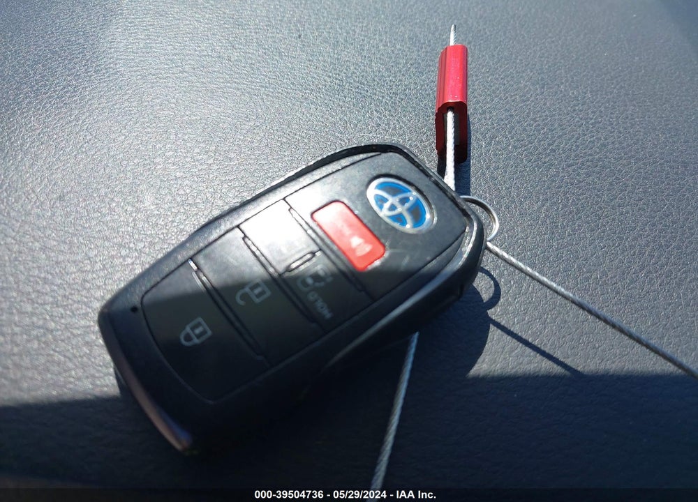 2021 TOYOTA SIENNA LE VIN: 5TDKRKEC0MS026209